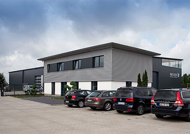 NUSTEDE Metallbau: Firmengebäude in Stuhr